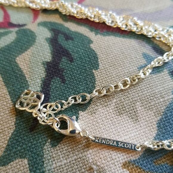 Kendra Scott RAYNE GOLD Necklace with CORAL COLORED Pendant!!! NWOT!Beautiful! - Picture 2 of 8